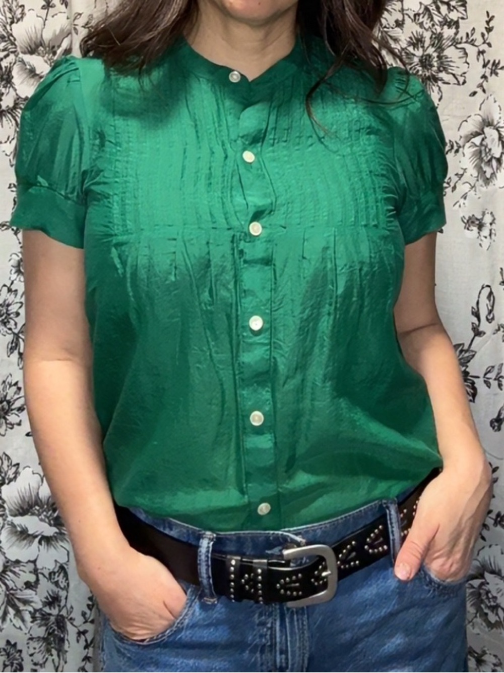 Banana Republic Emerald Green Pintuck Button Blouse - Picture 4 of 7